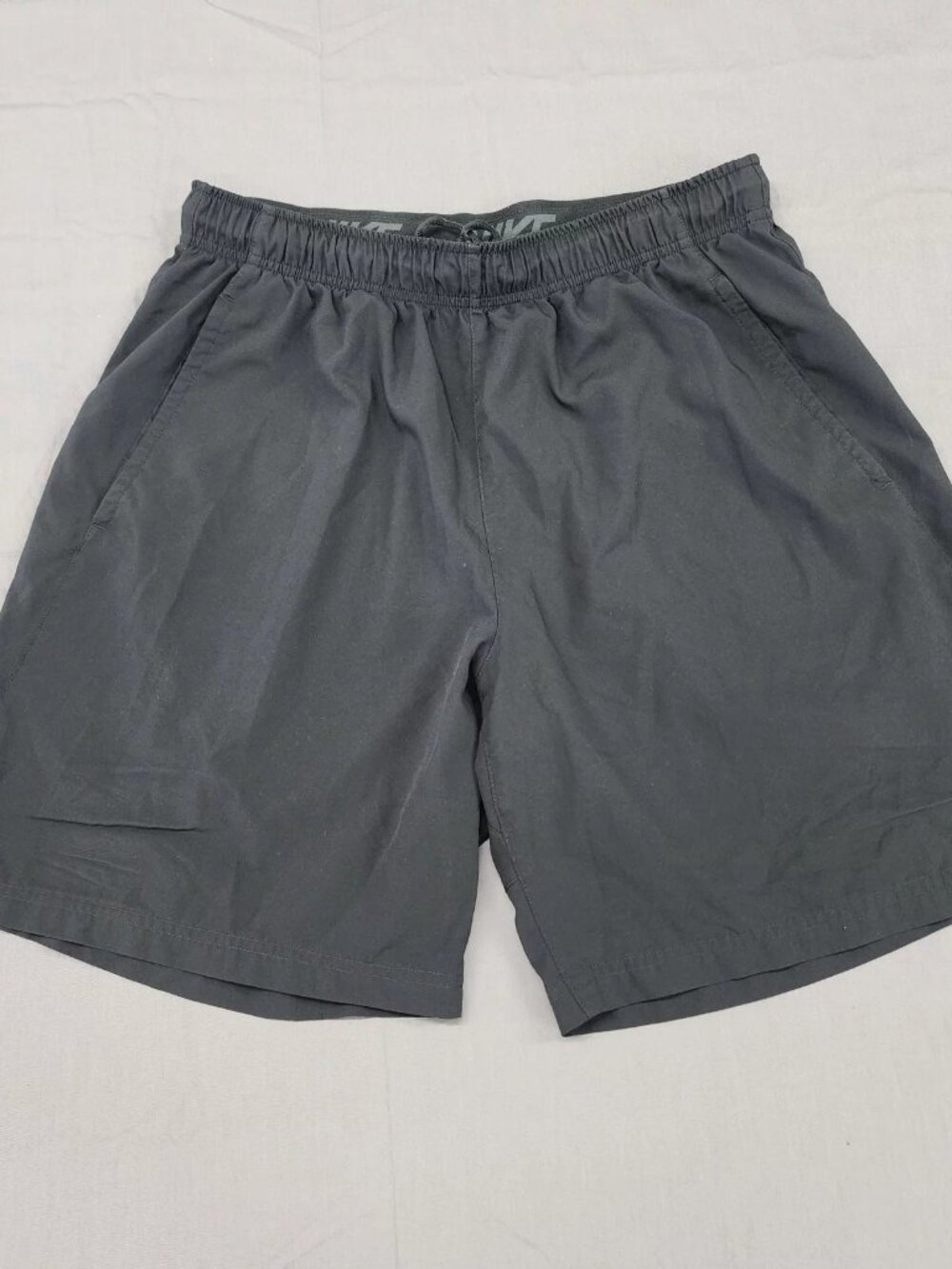 Nike Dri-FIT Athletic Shorts Mens XL Black Pockets Drawstring 7.5 Inseam